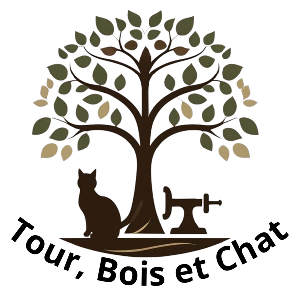 Tour, Bois et Chat entreprise individuelle. Fabrication artisanale d'objets tournés en bois en France. Fabrication d'objets tel que bols, boîtes, stylos, vases, plats, bougeoirs et autre objets de décoration.